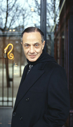 парфюмер Serge Lutens (Серж Лютенс) парфюмер Serge Lutens (Серж Лютенс)